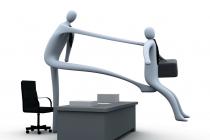 员工星期天主动加班被开除 法院否决公司违规出勤理由