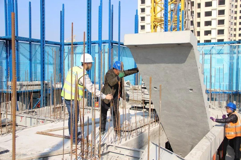 退休返聘依合同 主张违约无依据