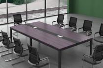 劳动关系具有人身属性，协议管辖条款约定无效