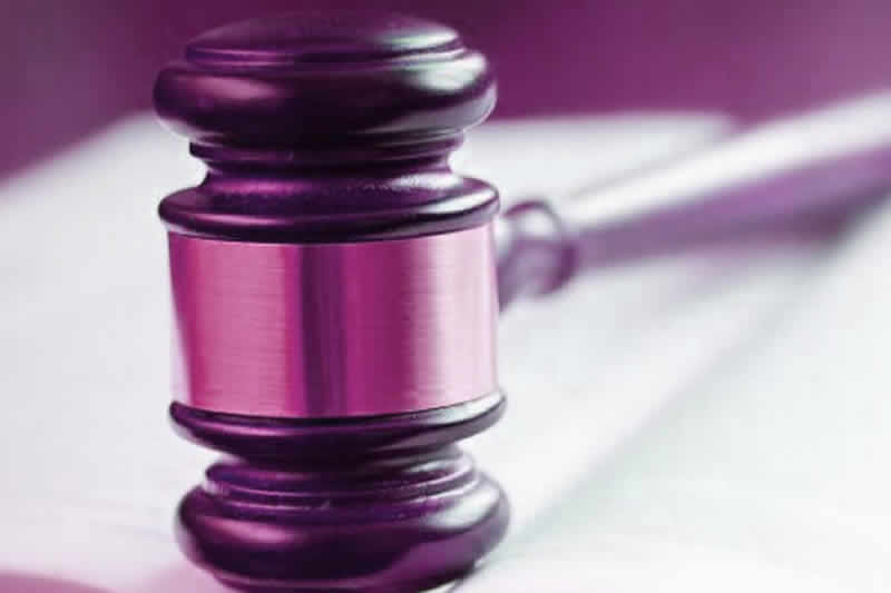 因各方均未提交证据证实劳动者实际工资情况，故可以当地在岗职工月平均工资作为计算基数